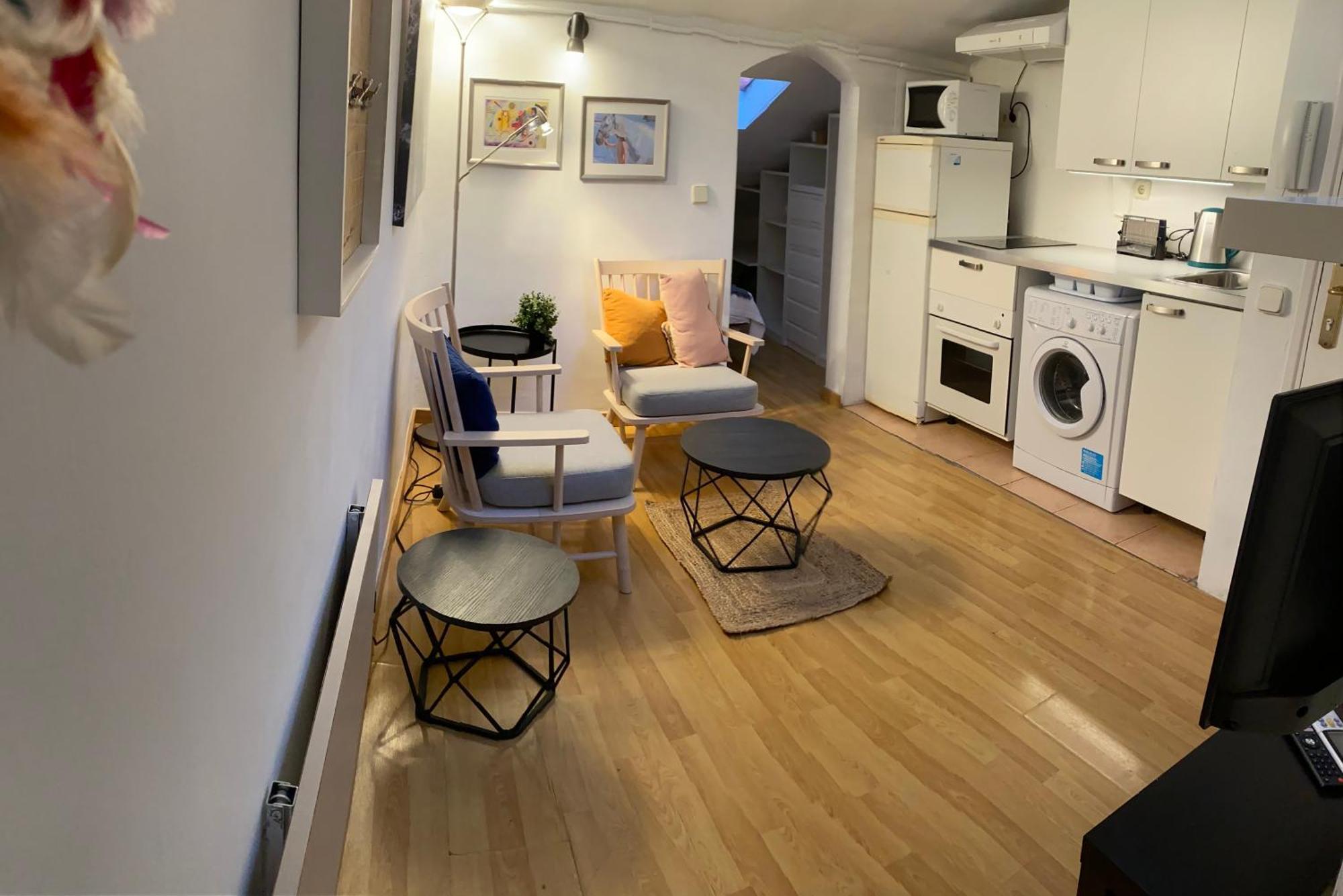 San Bernabe, Apartamento Para 2 En Las Vistillas Junto A Metro Puerta De Toledo Мадрид Екстериор снимка